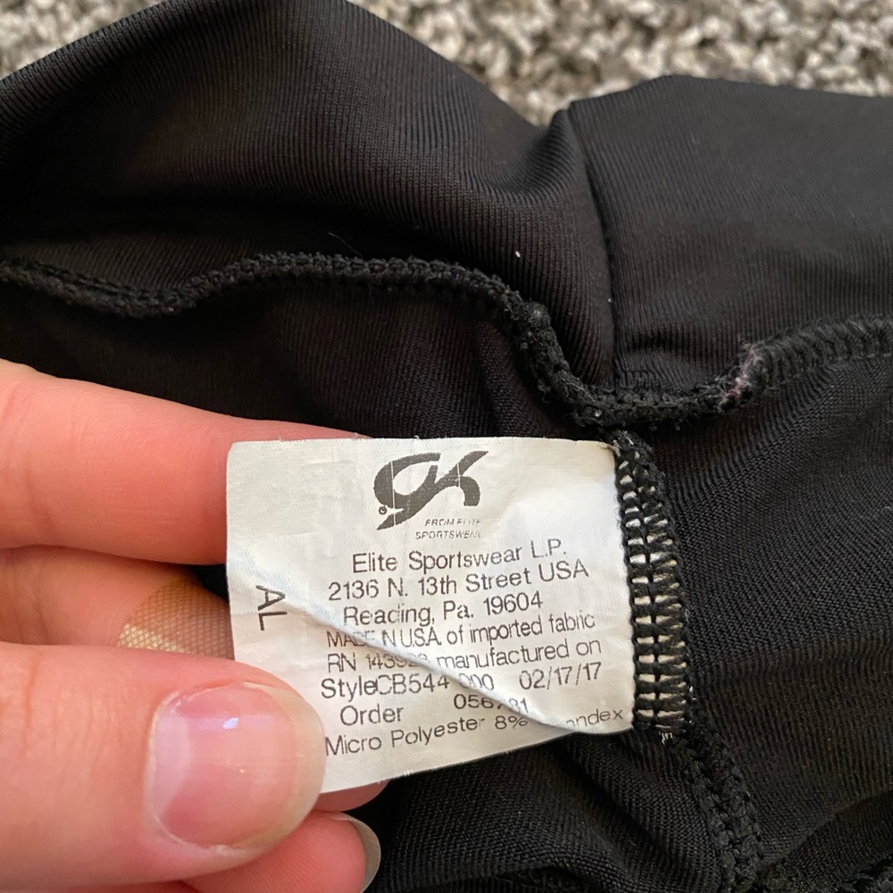 Spandex - Picture 3 of 3